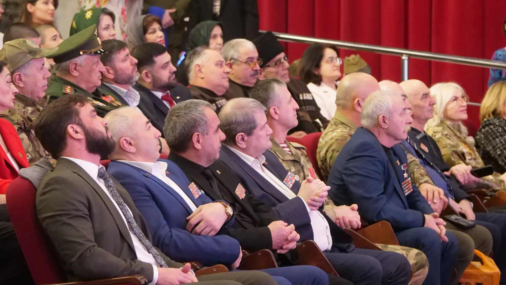 Защитникам Отечества посвящается... Масштабное патриотическое мероприятие прошло в Махачкале